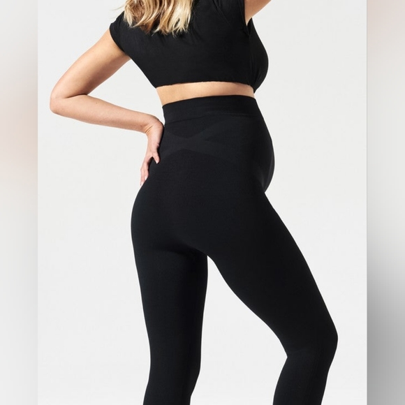 BLANQI Everyday Black Maternity Belly Support Leggings in Medium - Picture 2 of 6